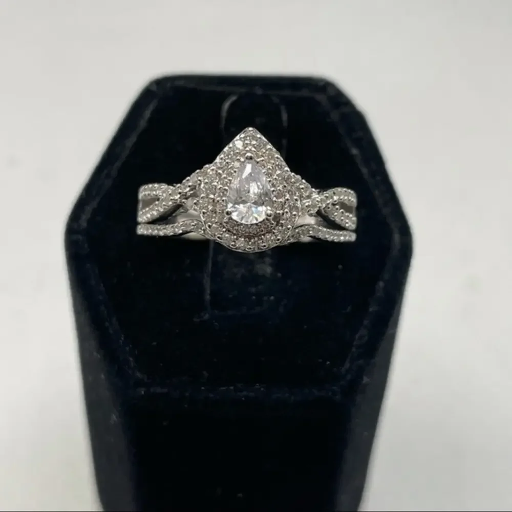 925 Sterling Silver Pear Cut Diamond 2 Band Wedding‎ Ring Set 9